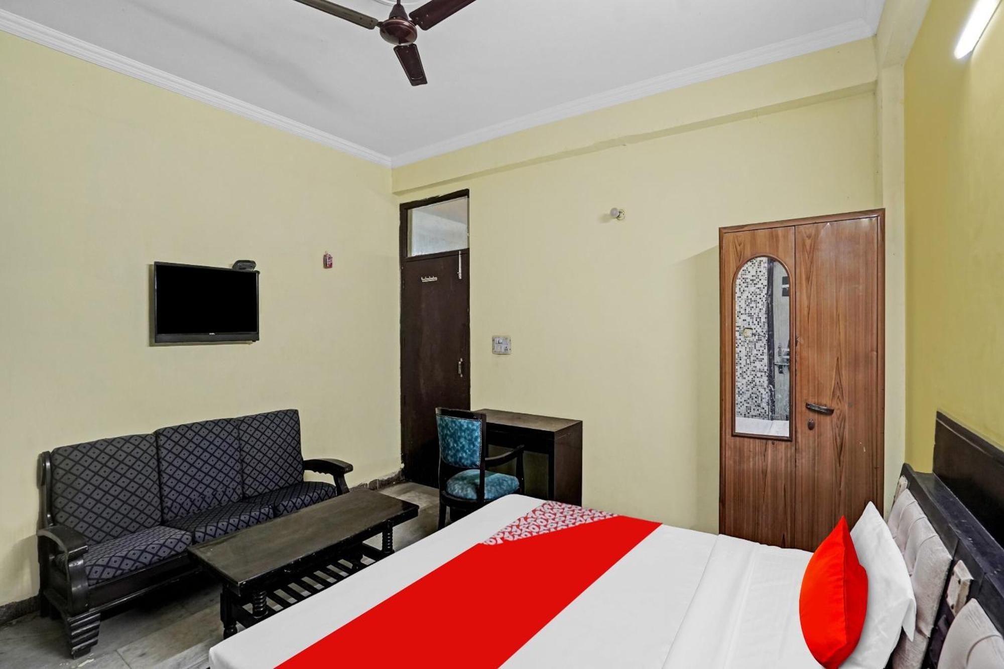 Hotel O Park View Noida Exterior photo